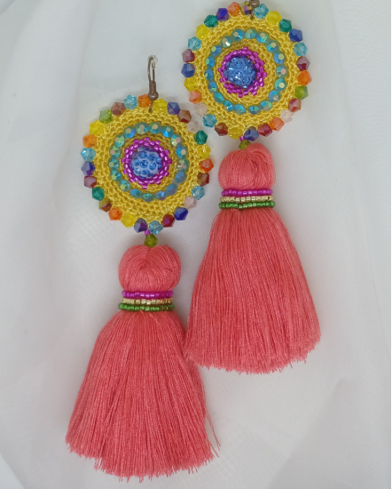 Háčkované dizajnové náušnice "Korenený pomaranč"